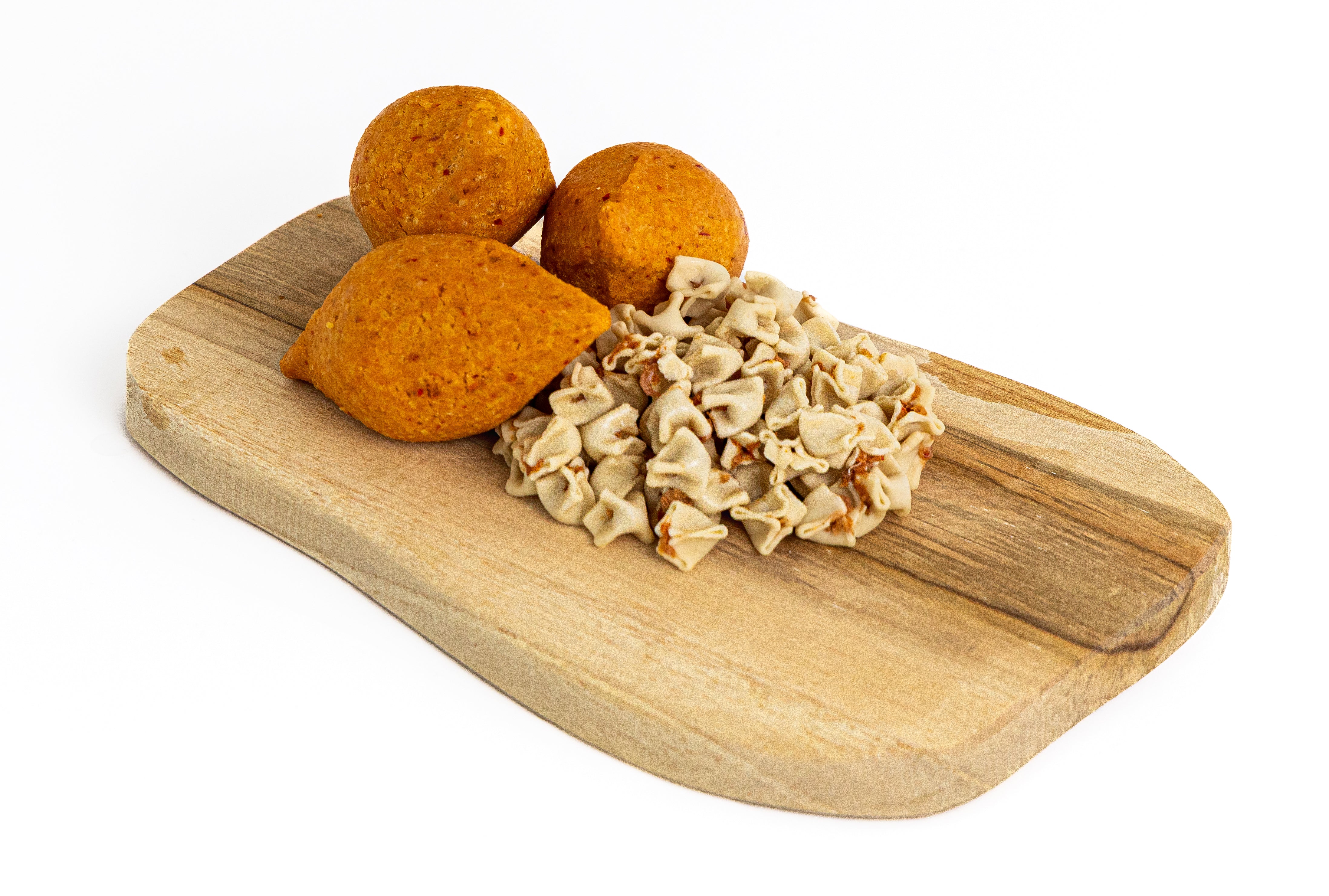 Ev Yapımı İçli Köfte – Katkısız Dana Kıymalı Bulgur Köftesi
